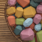 Houten gekleurde Jenga bouwstenen