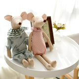 Schattige Muis knuffel met roze en groene kraag